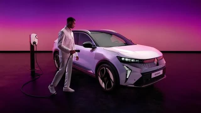 Ile trwa ładowanie samochodu elektrycznego na stacji? Odkryj czynniki wpływające na czas ładowania