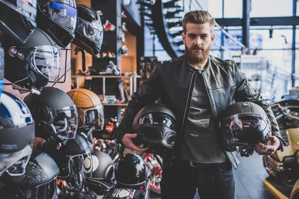 Najlepsze kaski motocyklowe do 500 zł – bezpieczeństwo i komfort